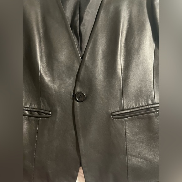 Gorgeous Black Leather Jacket – Perfect Condition - Picture 4 of 12